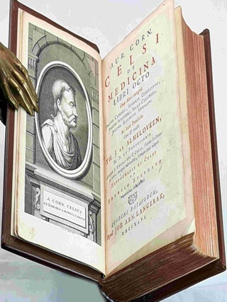 Aur. Corn. Celsi de Medicina Libri Octo. Cura & Studio Th. J. AB Almeloveen, M.D.